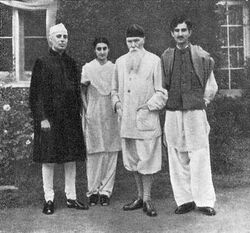 Nehru Gandhi Roerich.jpg